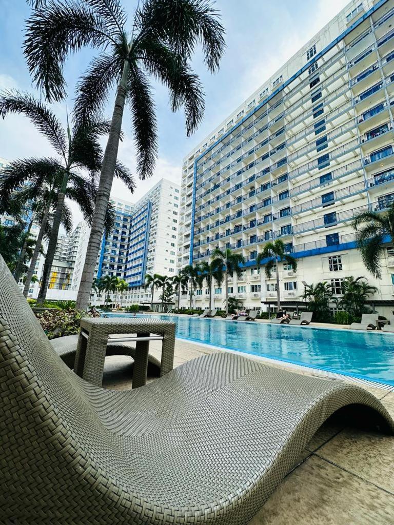 Sea Residences - Angel Alano Manila Bagian luar foto